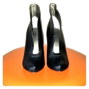 Seychelles Shoes Women's Size 8 Black Heeled Boots